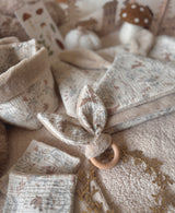 Anneau oreilles de Lapin en hêtre / Double Gaze Kirsten