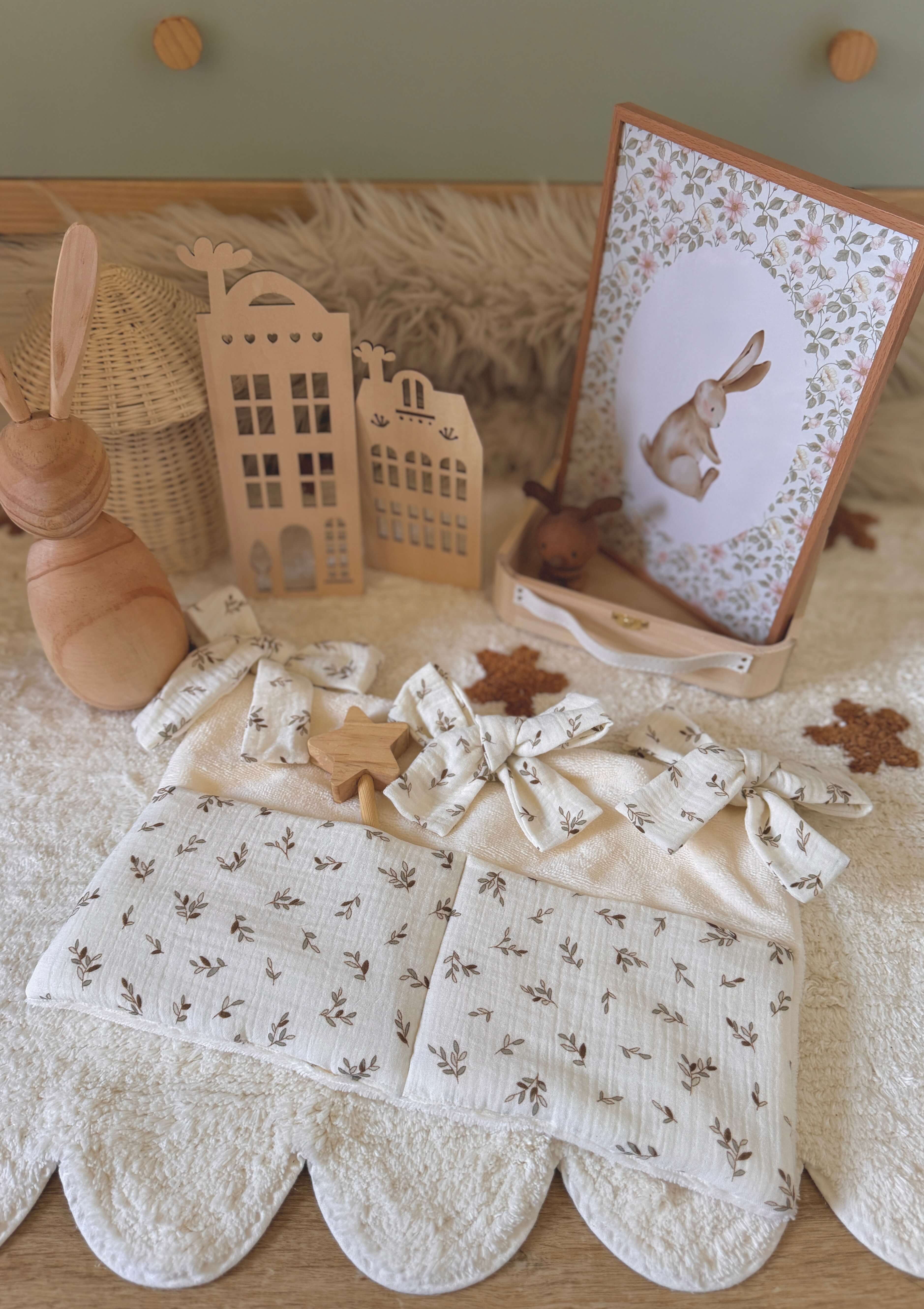 Range-Doudous / Organisateur de Lit - Small Leaves